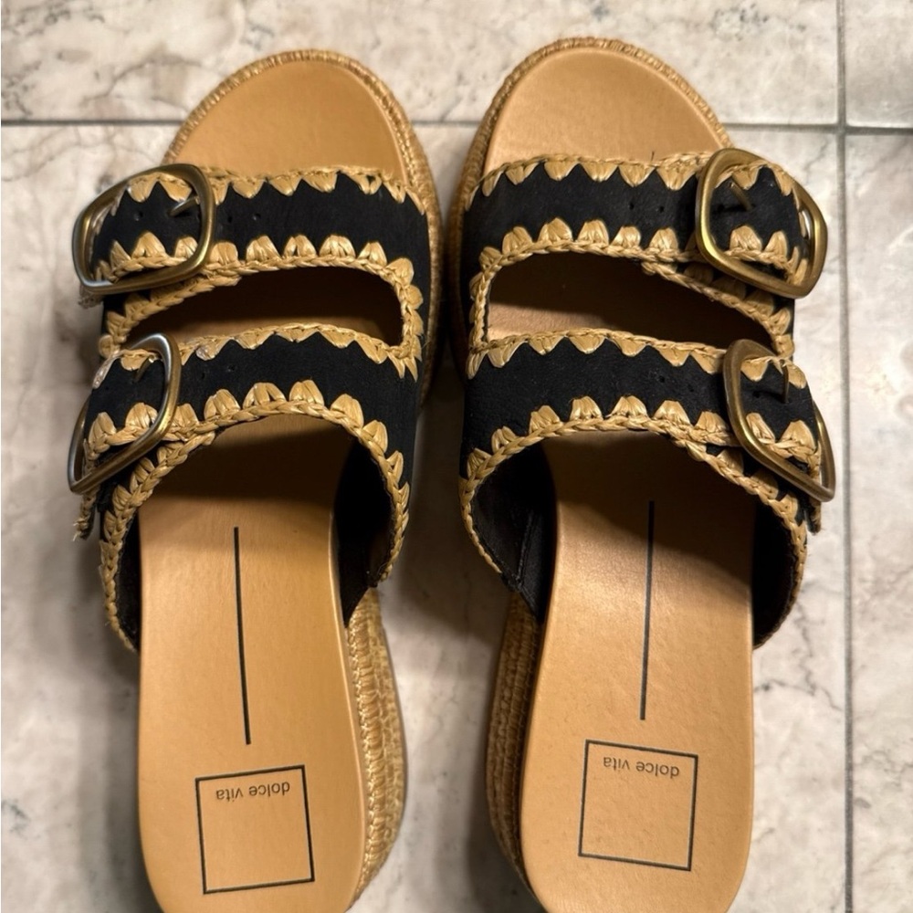 Dolce Vita Black and Tan Flat Sandals with Zigzag Trim